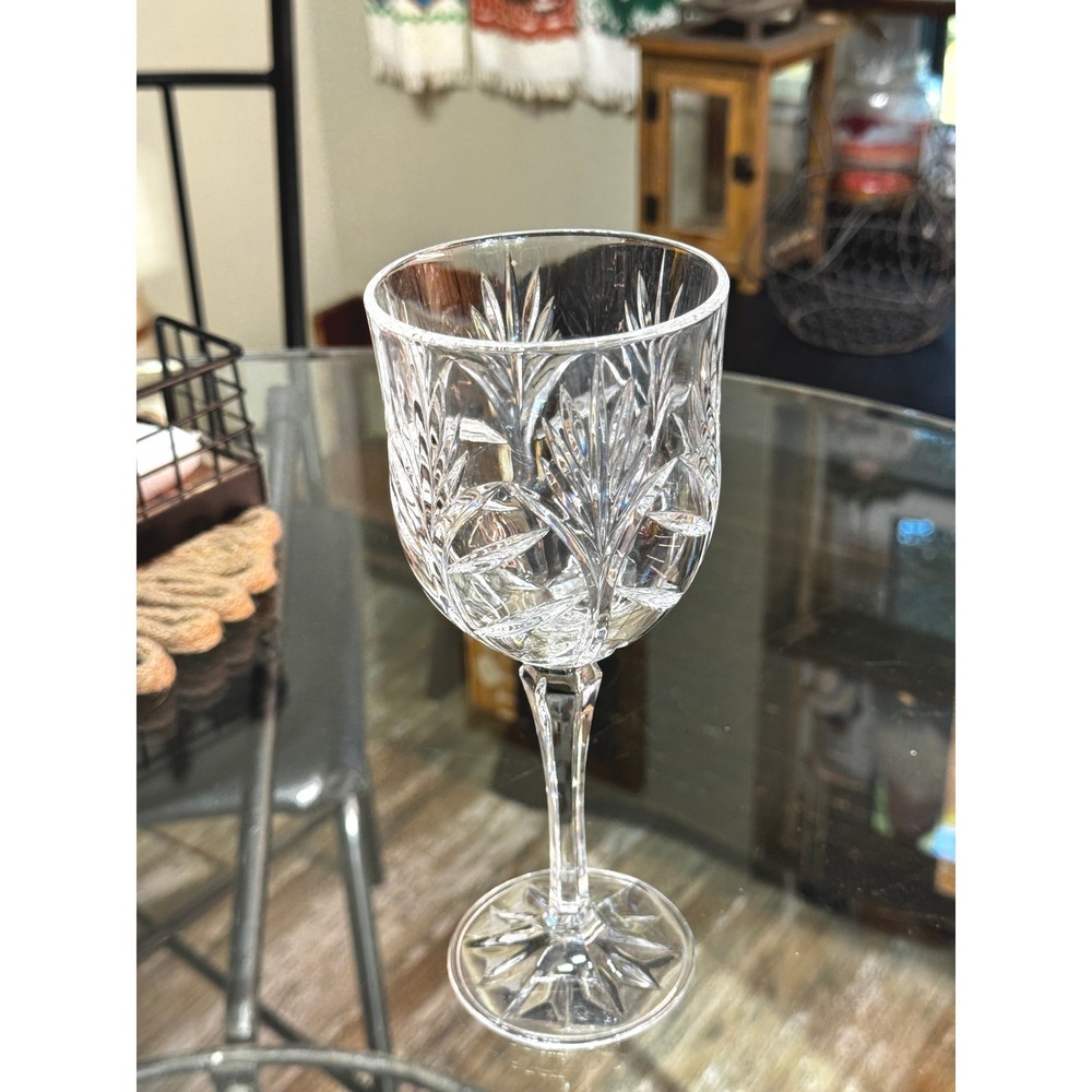 Seventh Avenue Crystal Wine Glass Cut Leaf Pattern Replacement Stemware Clear